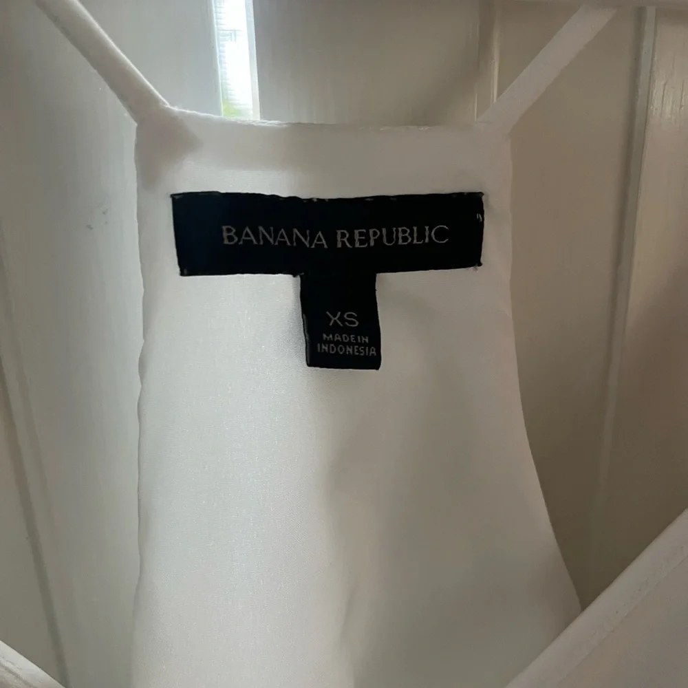 Banana Republic White Cami Top - Picture 3 of 4